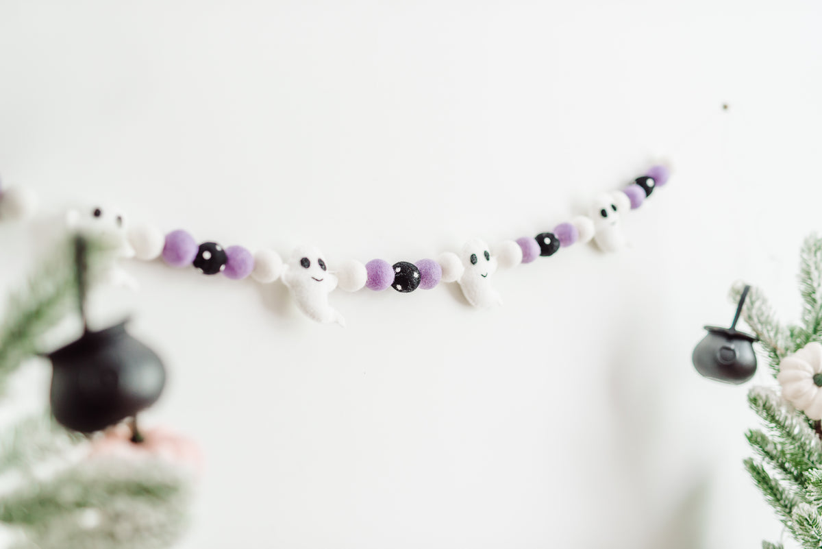 Soft Spooky Ghost Felt Halloween Garland